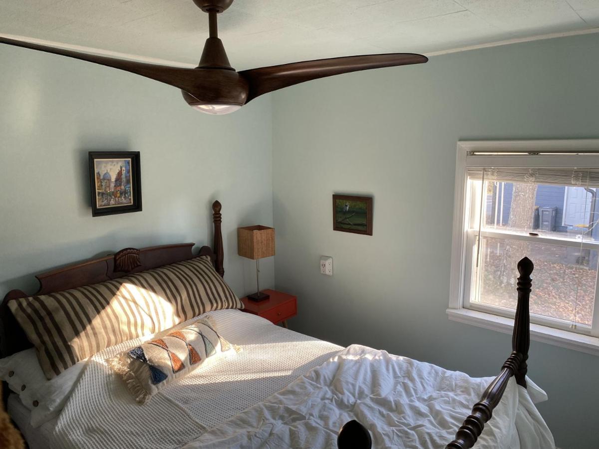 Boho-Chic Travel Pad - Unit 2 Apartment Bloomington Exterior photo